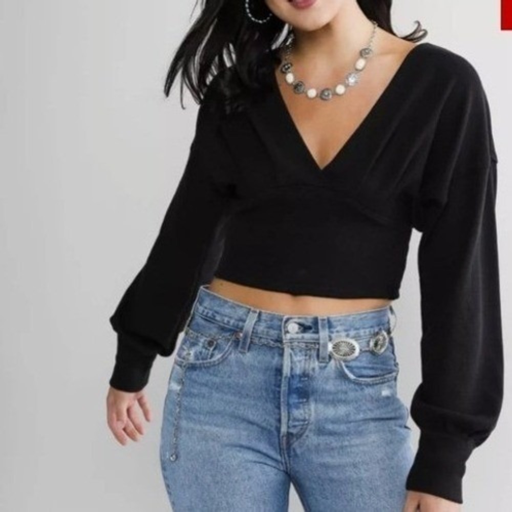 Free People Thermal Cropped Women Top Medium Black Balloon Sleeve‎ V-Neck Casual